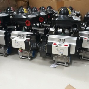 PNEUMATIC STAINLESS STEEL 3-PC BALL VALVE